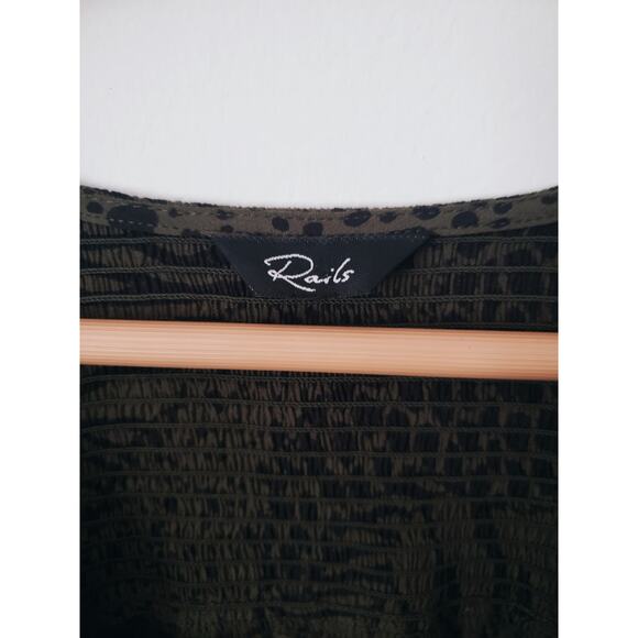 Rails Zana Animal Print Smocked Waist Mini Dress Olive Green Size Large - Picture 8 of 10